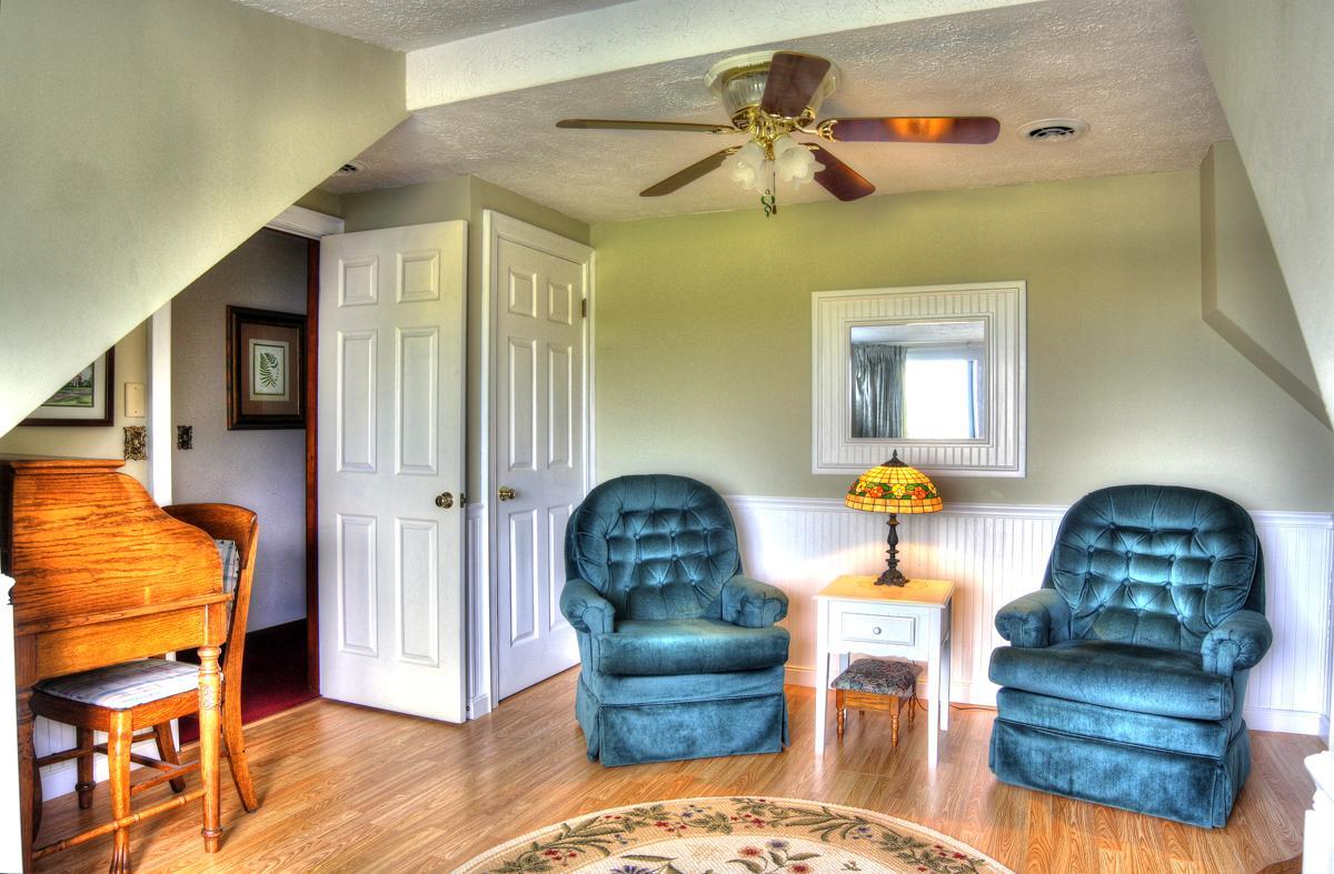 Los Gatos Bed & Breakfast ペン・ヤン エクステリア 写真