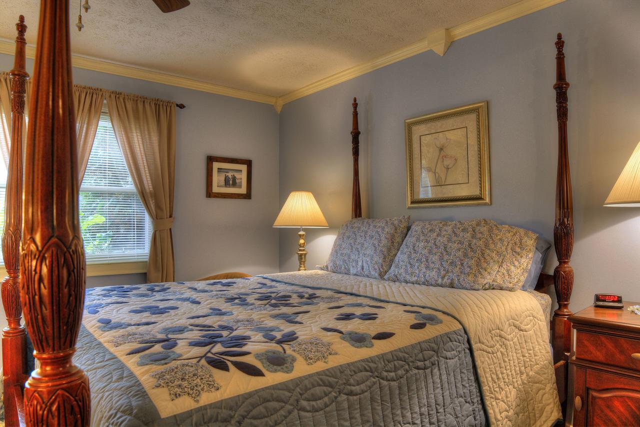 Los Gatos Bed & Breakfast ペン・ヤン エクステリア 写真